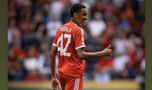 惺惺相惜！维尼修斯鼓励重伤的穆西亚拉：要快快回归